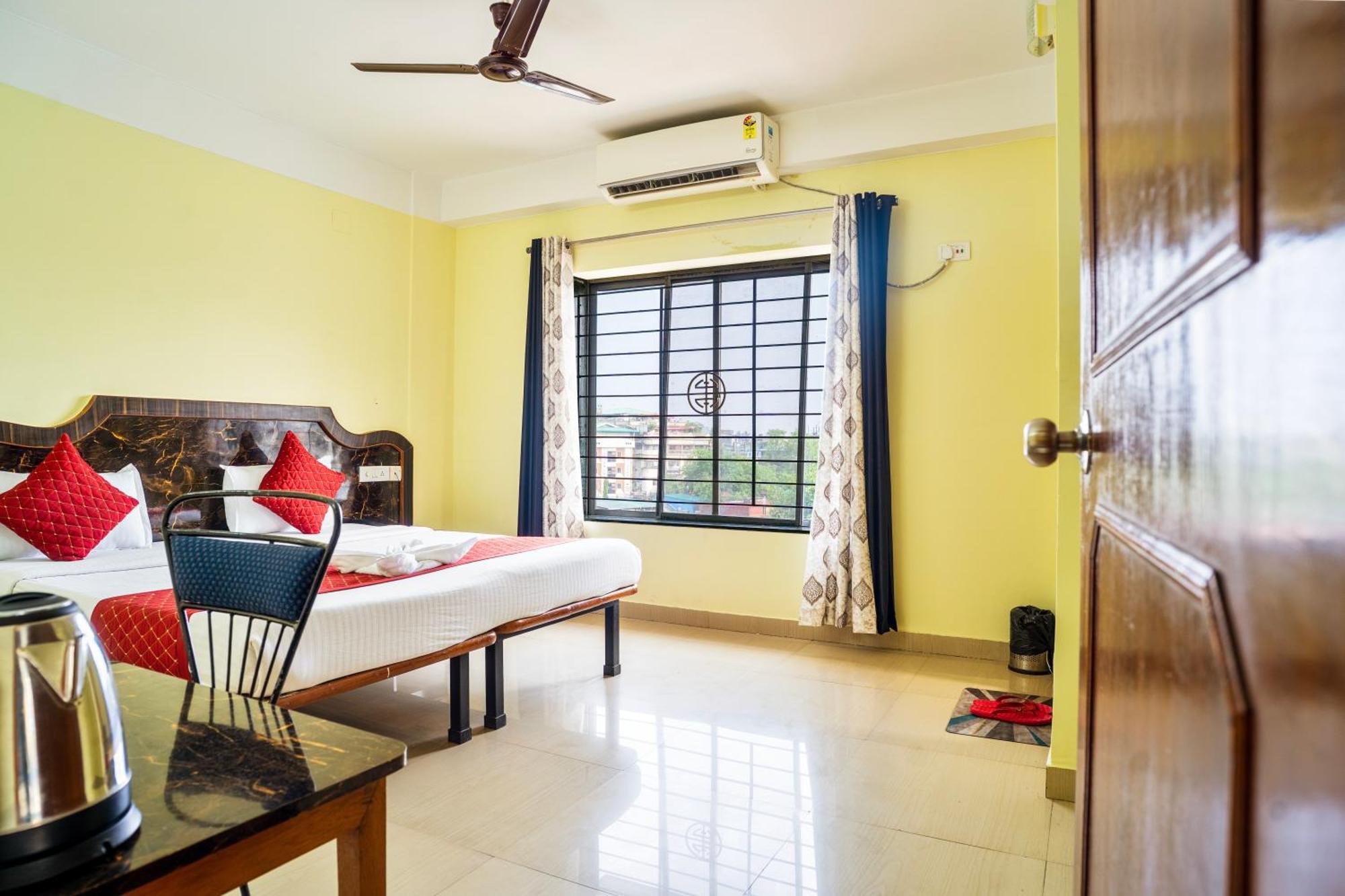 Hotel Niladrii Galaxy Siliguri Εξωτερικό φωτογραφία